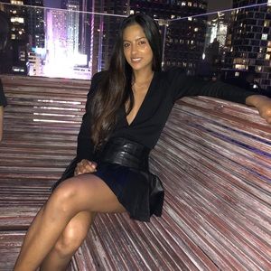 Meet your Posher, Davica